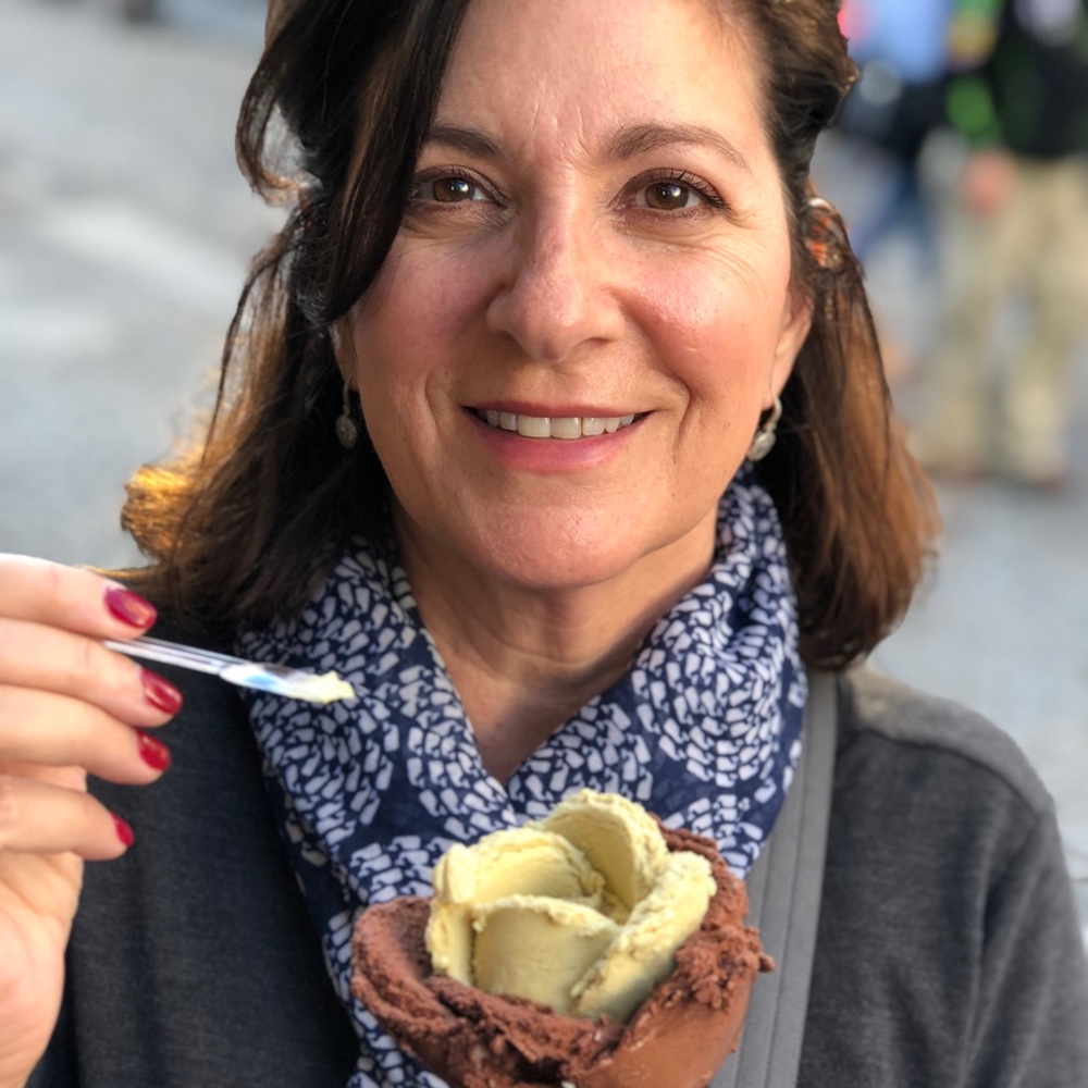 Meet your Posher, Toni